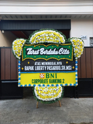 Papan Bunga Duka di Sulaa