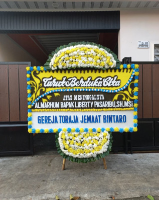 Papan Bunga Duka di Sulaa