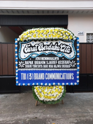 Papan Bunga Duka di Sulaa